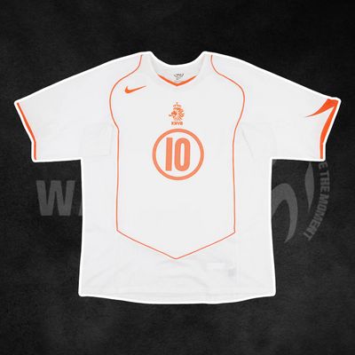 Netherlands 2004/06 Away Retro Kit