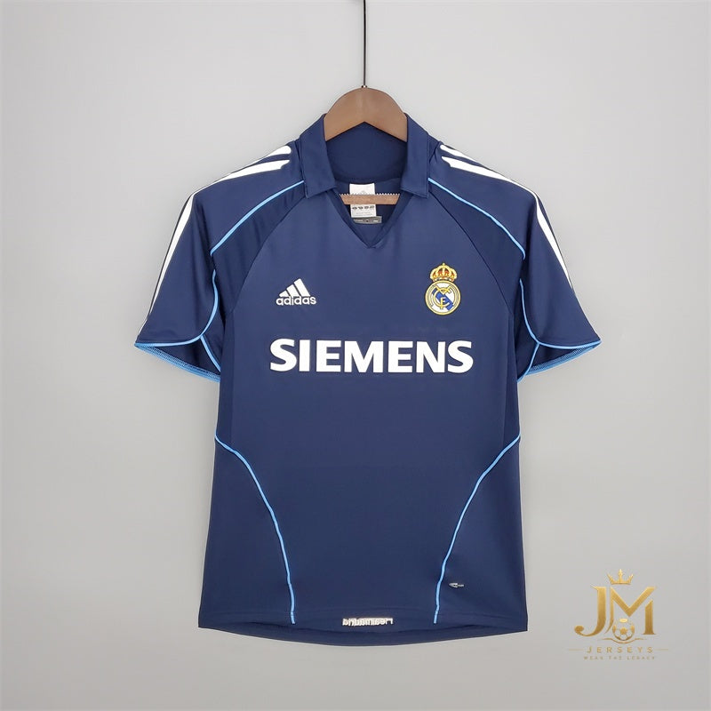 Real Madrid Retro Jersey Away 2005