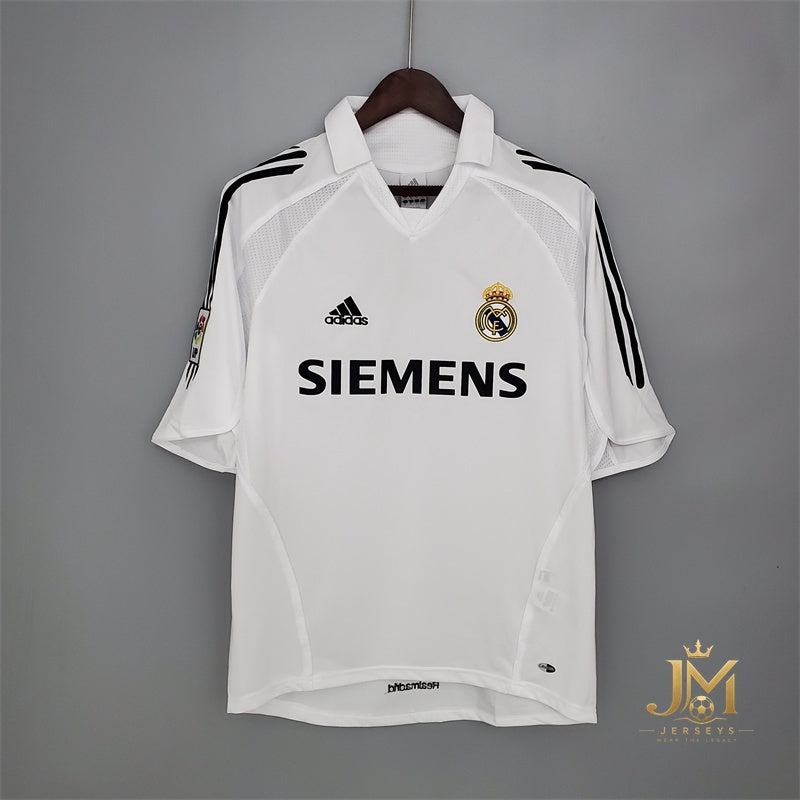 Real Madrid Retro Jersey Home 2005