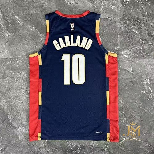 Cavaliers Retro #10 Garland