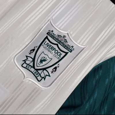 Liverpool FC 1995/96 Away Retro Kit
