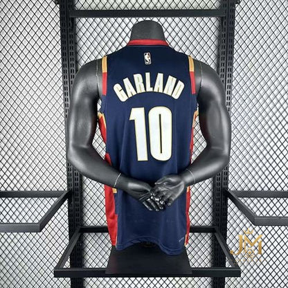 Cavaliers Retro #10 Garland