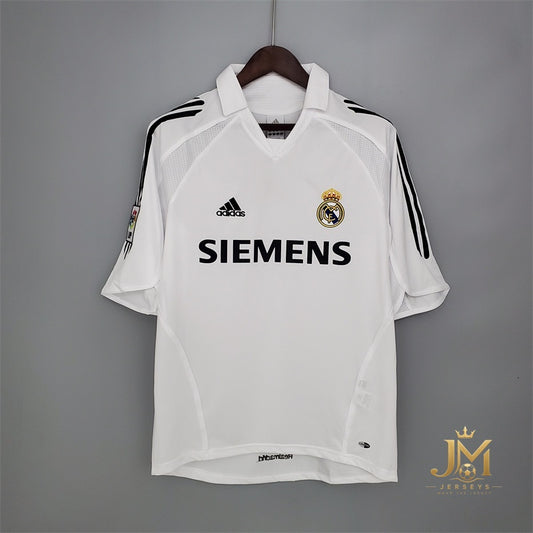 Real Madrid Retro Jersey Home 2005