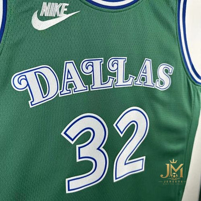 Mavericks Retro Green #32 Flagg