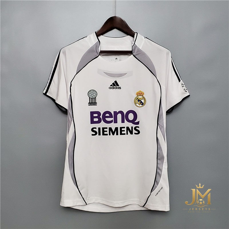 Real Madrid Retro Jersey Home 2006