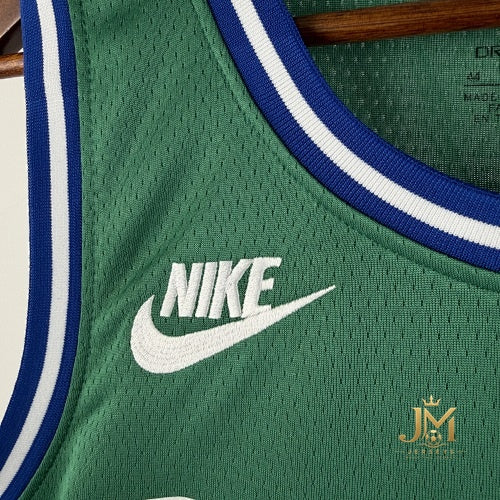 Mavericks Retro Green #77 Doncic
